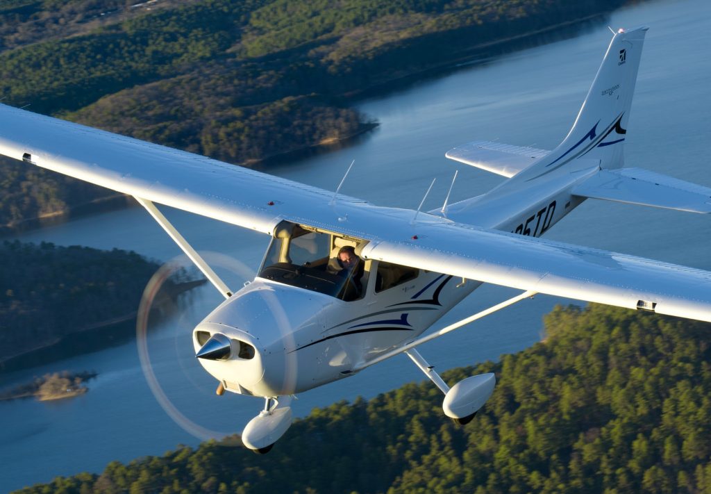 Cessna_Skyhawk