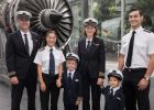Qantas to open pilot academy